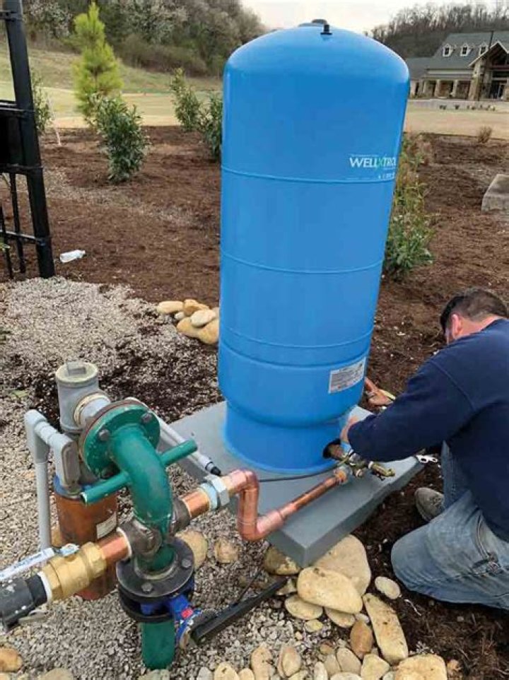Can a well have 2 pressure tanks?