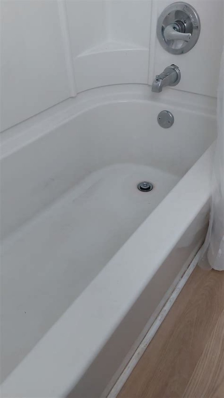Can acrylic tubs be repaired