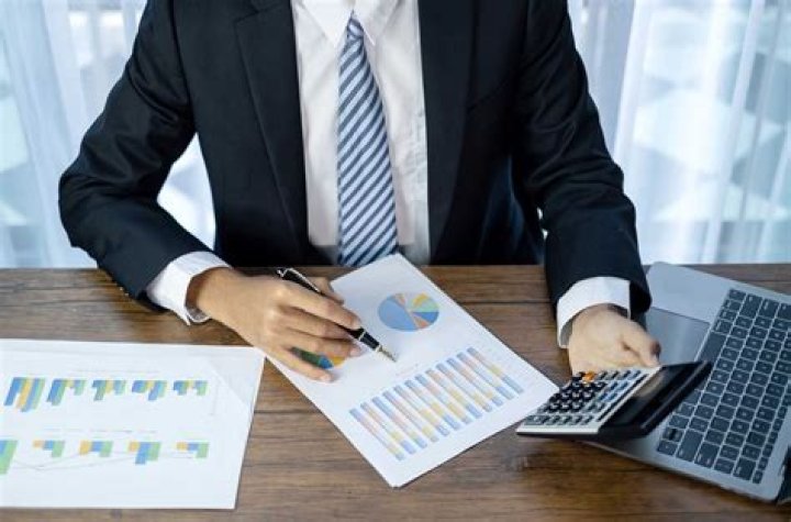 ¿Cómo se abrevia licenciado en contabilidad