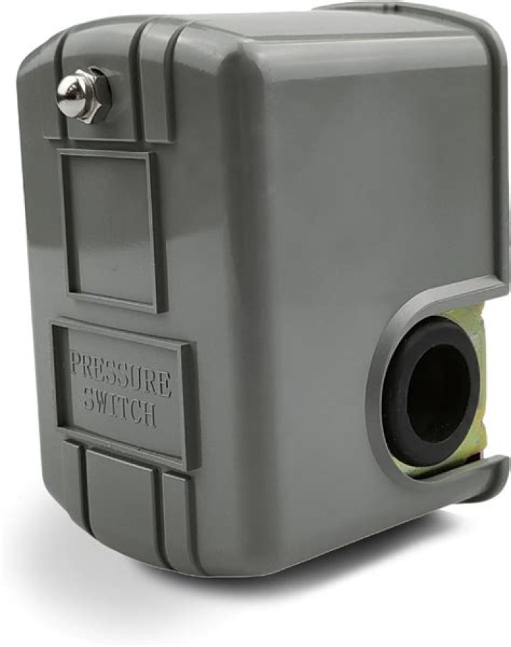 Do well pressure switches come preset?