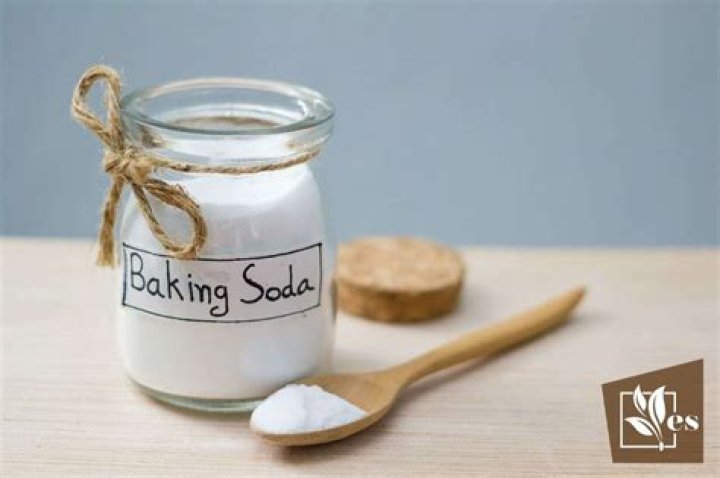 Does adding baking soda increase pH