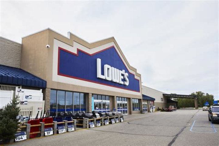 Does Lowes still have Movers coupon