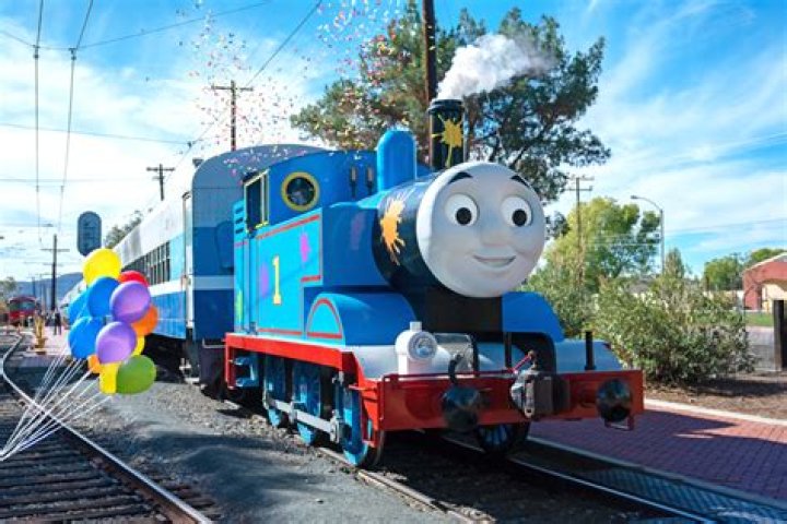 Does Thomas the Train fit on Imaginarium tracks