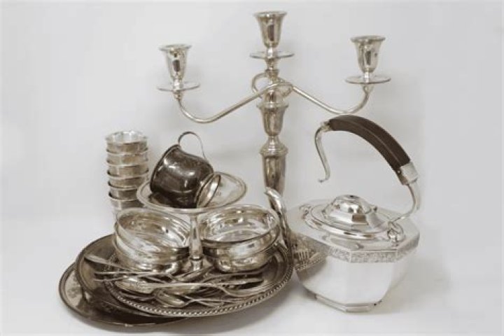 How can you tell if a tray is silver or silver plated
