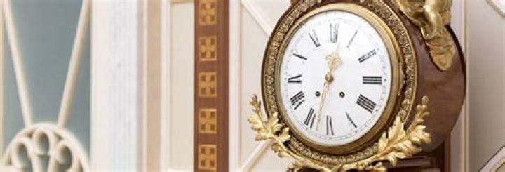 How do you wind an old clock