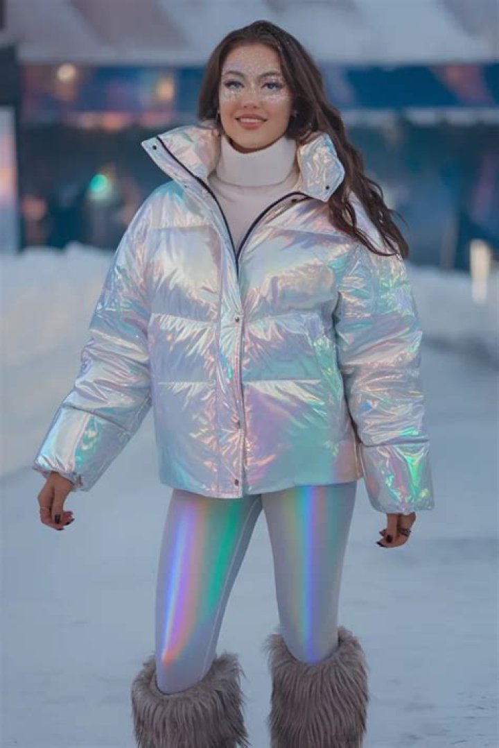 Question: What To Wear To A Rave When Its Cold Outside