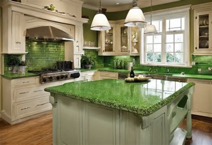 What color should I paint my kitchen with green countertops