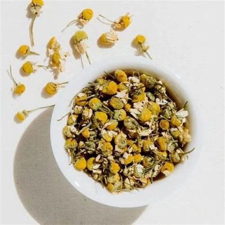 What do you do with dried chamomile flowers