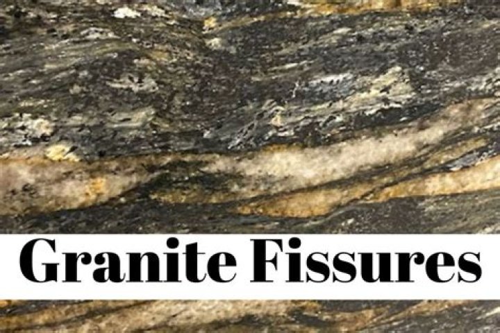 What does a granite fissure look like