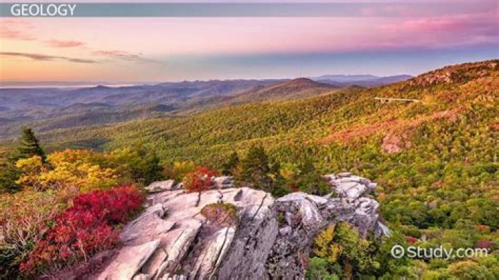 What does the Piedmont region of Georgia look like