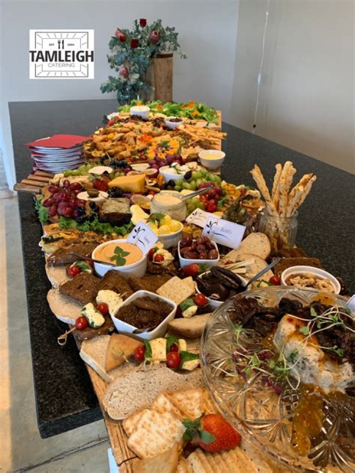 What is a harvest table