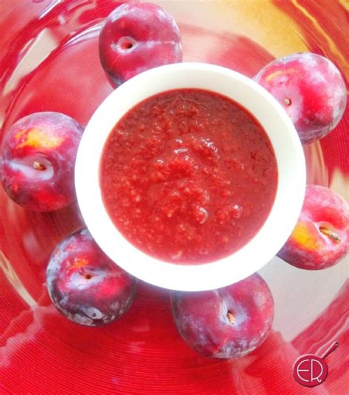 What is plum sauce used for