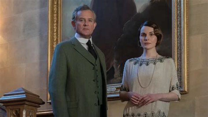 Who plays Lady Marys husband in Downton Abbey