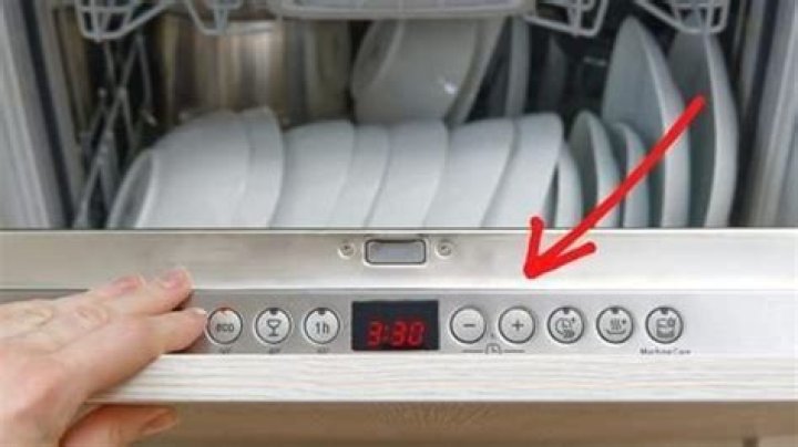 Why does my dishwasher say E 24?