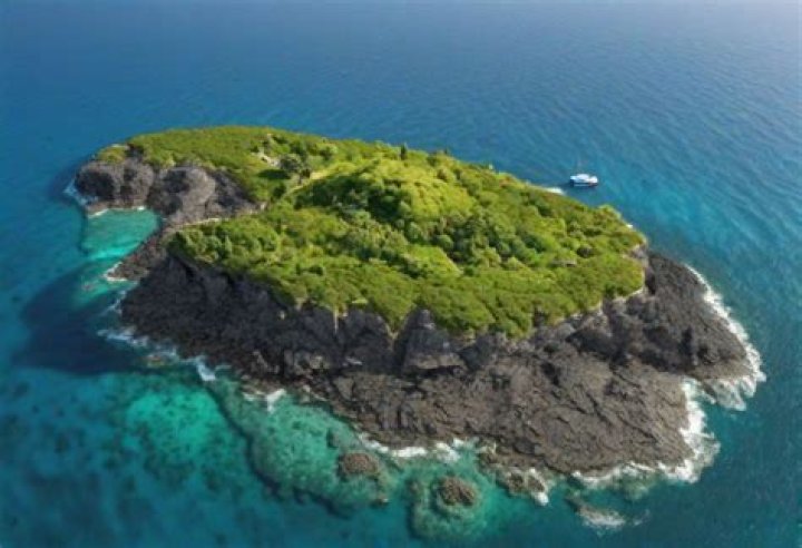 Why is Navassa uninhabited